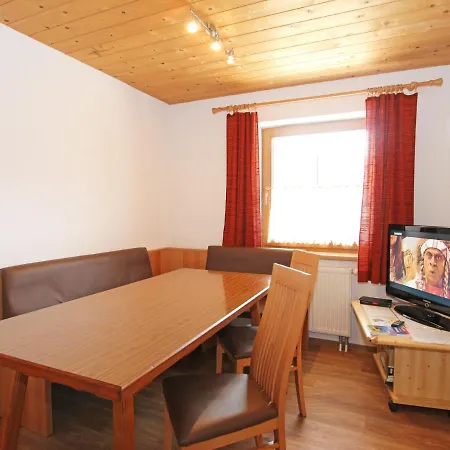 Zillertalblick By Interhome Lejlighed Hainzenberg